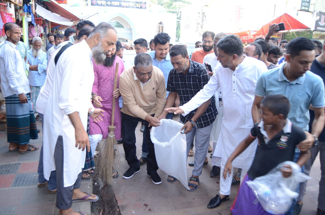 স্বাস্থ্যকর বাসযোগ্য নগরী গড়তে সবার সহযোগীতা চাই : মো. আনোয়ারুজ্জামান চৌধুরী